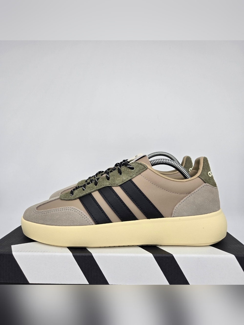 adidas Men's Barreda Decode JS0936 Blanch Cargo Black Shoes Size 11 New